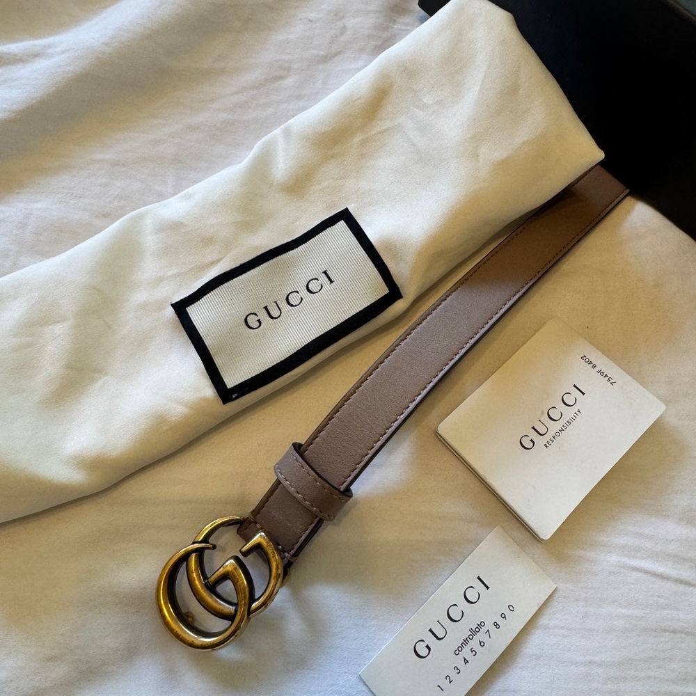 Gucci thin GG Belt in color: porcelain rose, size 85